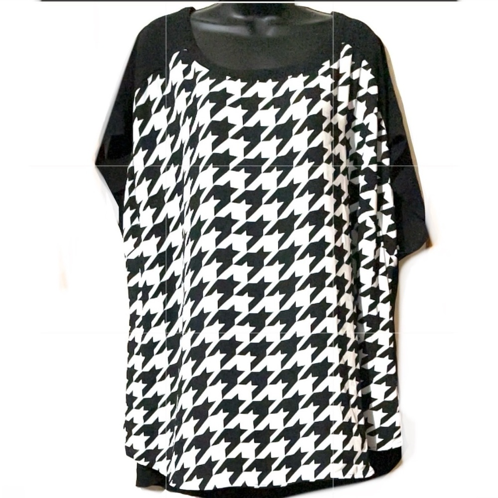🌼LANE BRYANT Houndstooth Print Top🌼